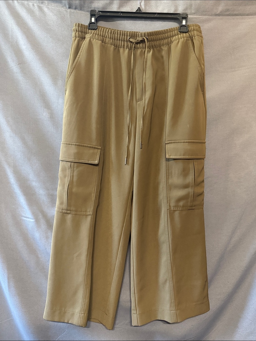 BR Banana Republic SPORT Pants in Army Green Elastic Waist Poly Blnd size Med